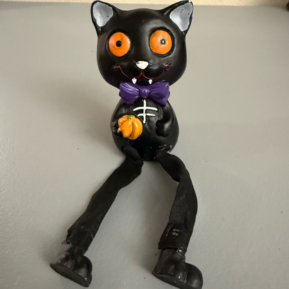 Halloween Village Black Cat Shelf Sitter Resin & Plush Dangling Legs EUC VINTAGE